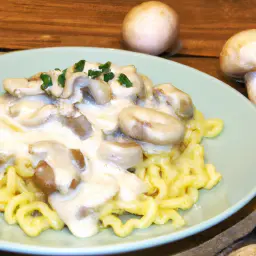 Teaser Image: Nudeln mit Schinken Champignon Sahne Sauce